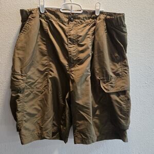 REI Shorts Mens XXL Olive Green Nylon Cargo UPF 50+ Outdoors Hiking Gorpcore